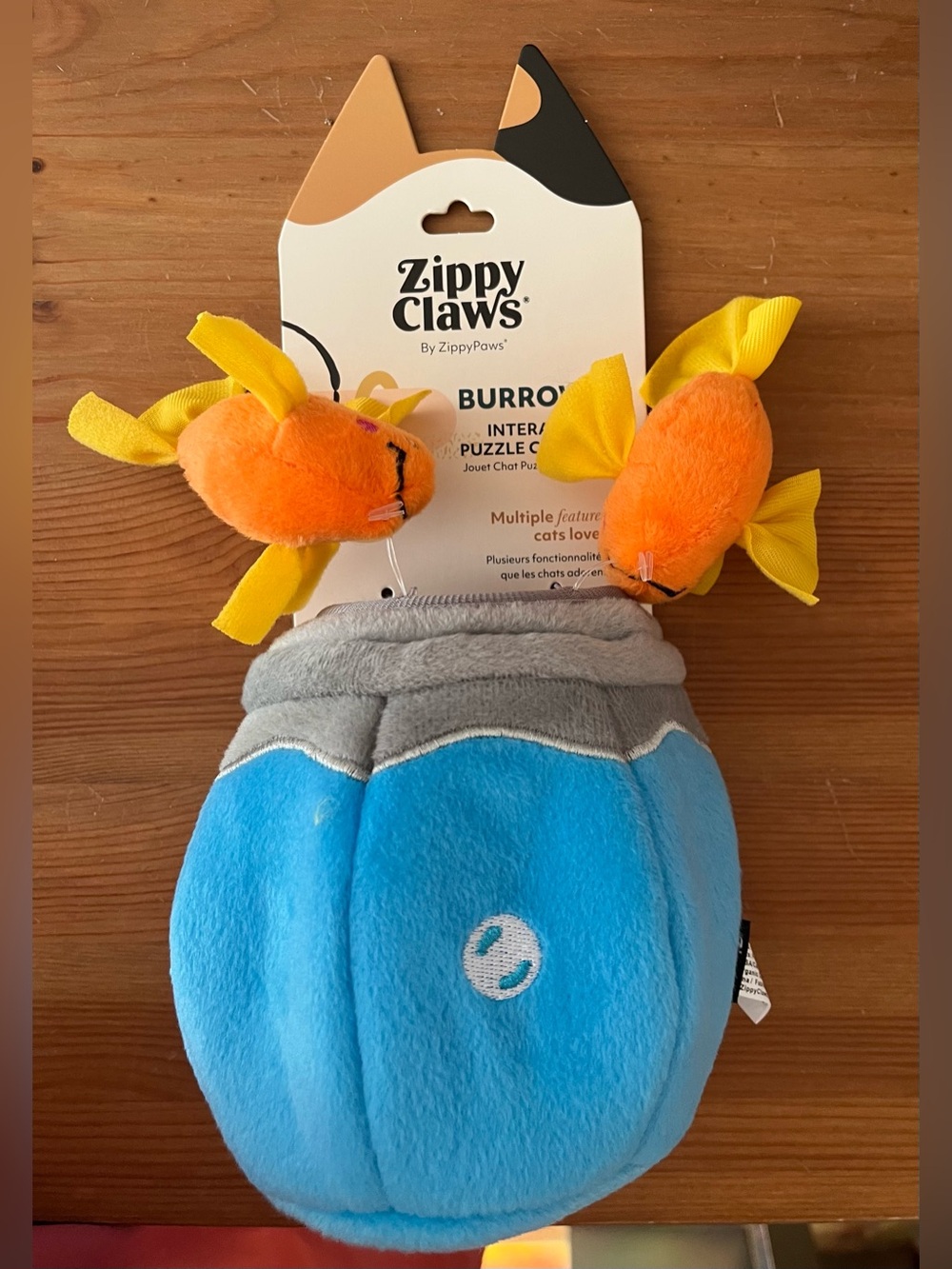 NWT ZippyClaws Burrow Fish in Bowl Cat Plush Toy with Catnip